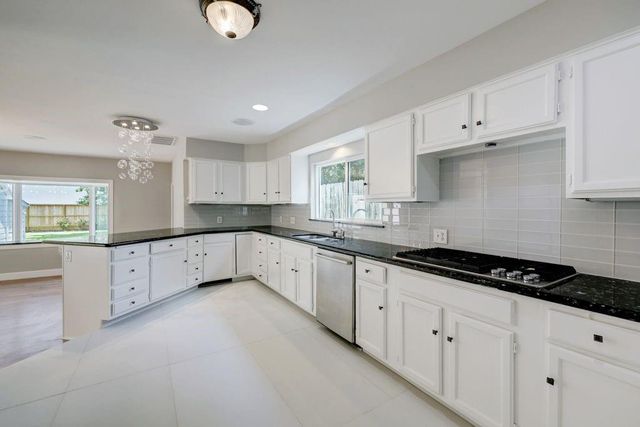 3605 Plumb Street, Houston, TX 77005