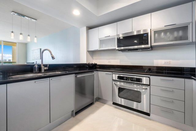 2650 Lake Shore Drive 1003, Riviera Beach, FL 33404