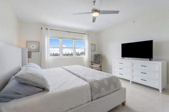 2650 Lake Shore Drive 1003, Riviera Beach, FL 33404