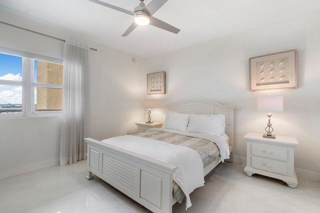 2650 Lake Shore Drive 1003, Riviera Beach, FL 33404