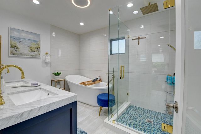 201 SE 7th Street, Delray Beach, FL 33483