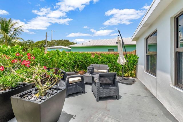 201 SE 7th Street, Delray Beach, FL 33483