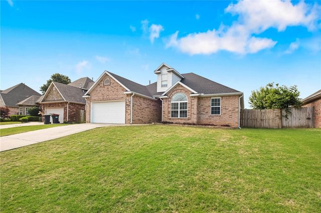3099 Eagle Crest Circle, Springdale, AR 72762