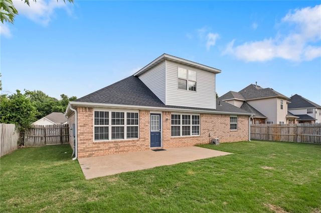 3099 Eagle Crest Circle, Springdale, AR 72762