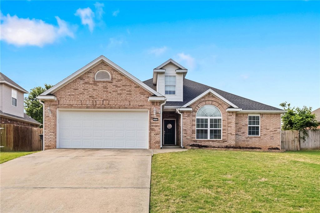 3099 Eagle Crest Circle, Springdale, AR 72762