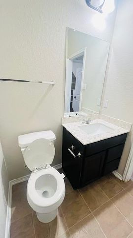 2950 E Old Settlers BLVD 36, Round Rock, TX 78665