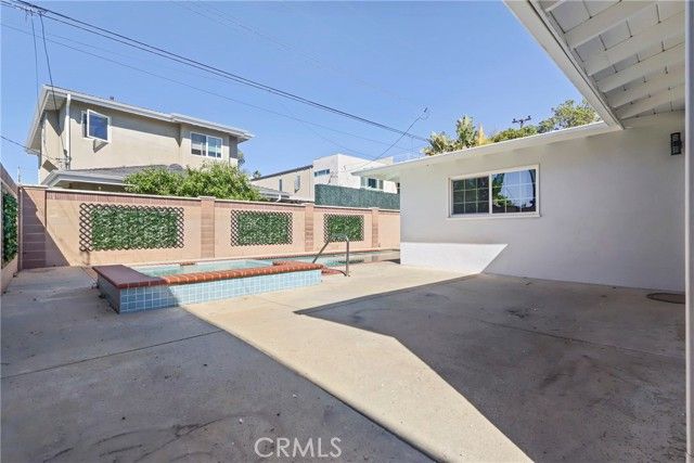 915 Coastline, Seal Beach, CA 90740