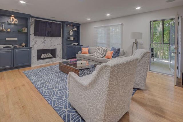 235 Saint Martins SE Drive, Mableton, GA 30126