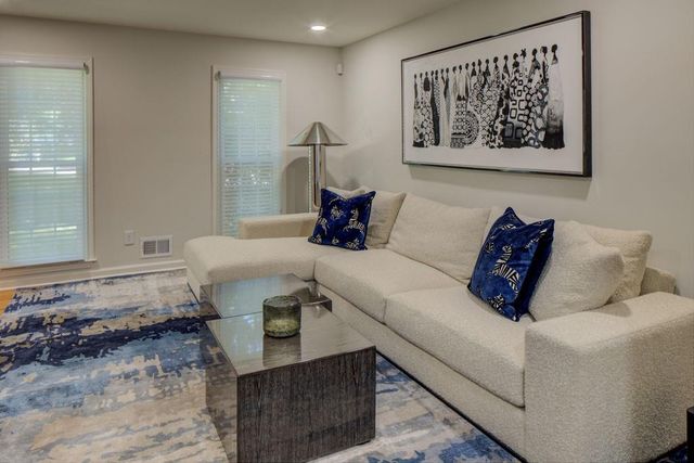 235 Saint Martins SE Drive, Mableton, GA 30126