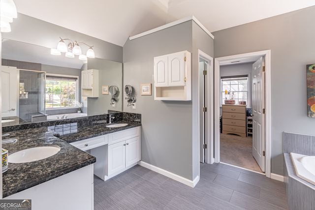 1070 Water Shine Way, Snellville, GA 30078