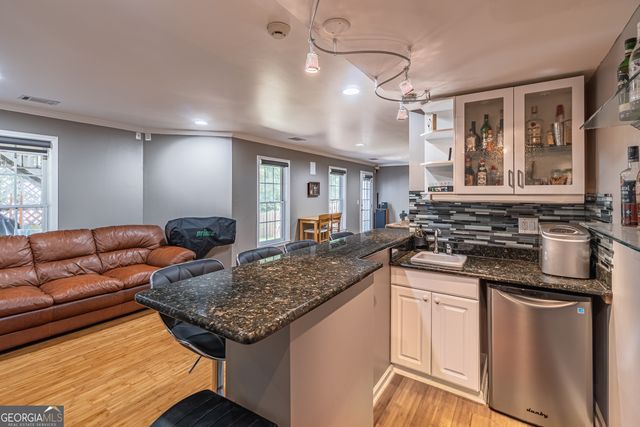 1070 Water Shine Way, Snellville, GA 30078