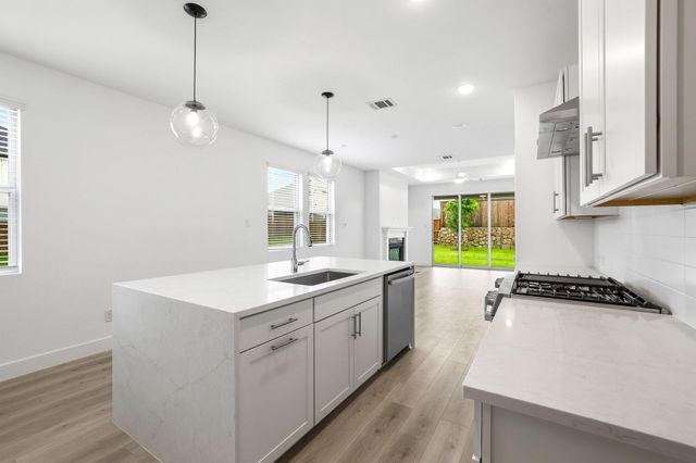 619 Sagebrush Trail, Sherman, TX 75092