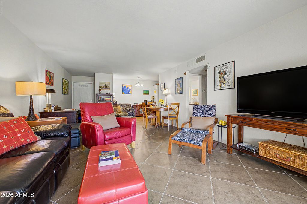 7350 N VIA PASEO DEL SUR -- O110, Scottsdale, AZ 85258