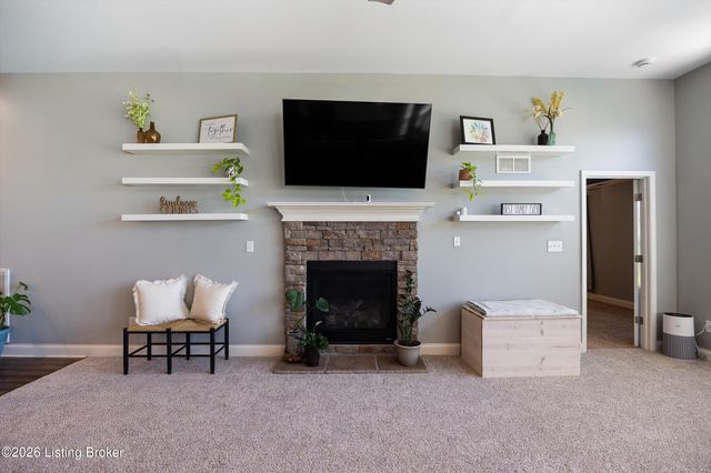 16913 Ascender Pass, Louisville, KY 40245