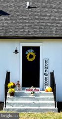 60 N DUPONT RD, Carneys Point, NJ 08069