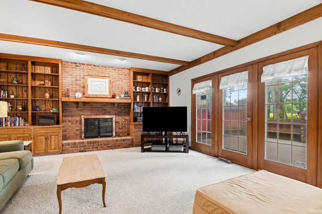 15766 Durham Way, Granger, IN 46530