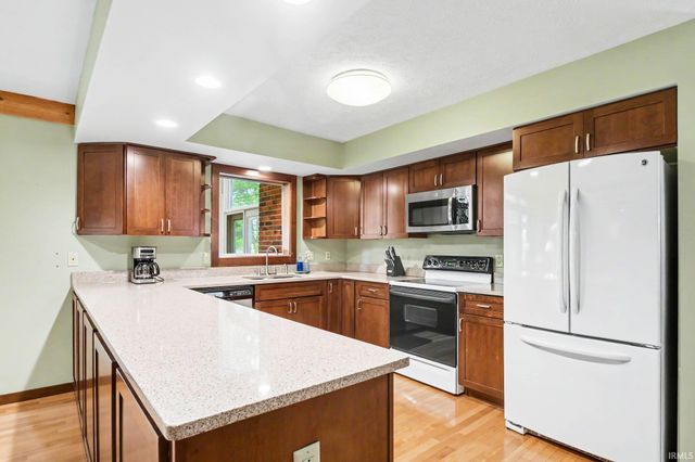 15766 Durham Way, Granger, IN 46530
