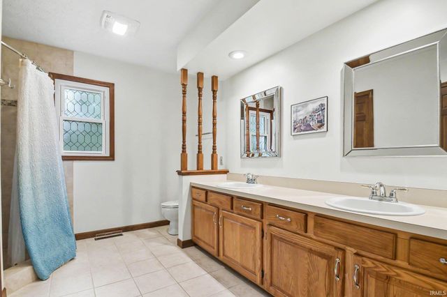 15766 Durham Way, Granger, IN 46530