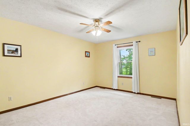 15766 Durham Way, Granger, IN 46530