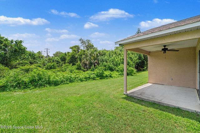 2476 Hidden Pine Lane NE, Palm Bay, FL 32905