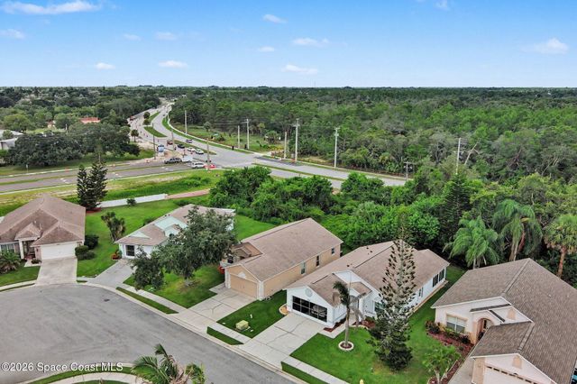 2476 Hidden Pine Lane NE, Palm Bay, FL 32905