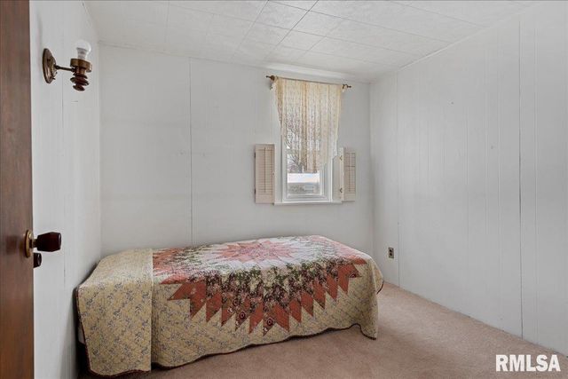 3120 S 13TH Street, Springfield, IL 62703