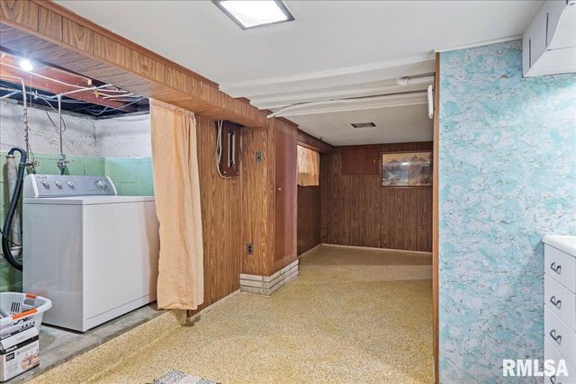 3120 S 13TH Street, Springfield, IL 62703