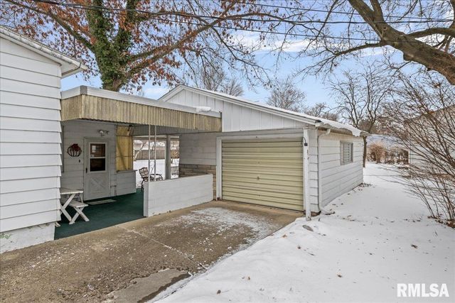 3120 S 13TH Street, Springfield, IL 62703