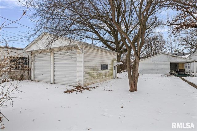 3120 S 13TH Street, Springfield, IL 62703