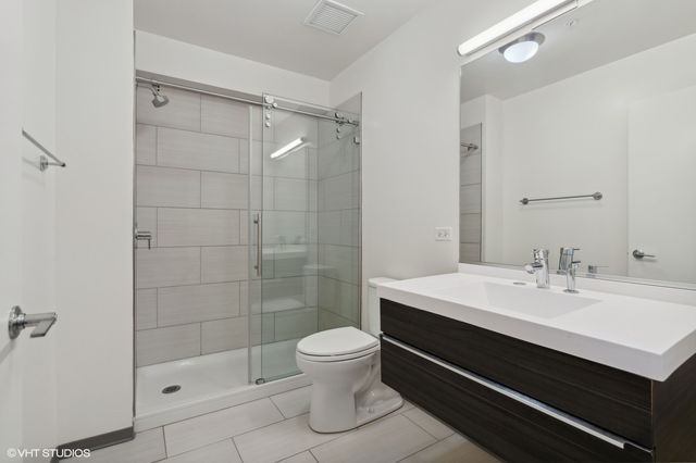 1920 N Milwaukee Avenue 501, Chicago, IL 60647