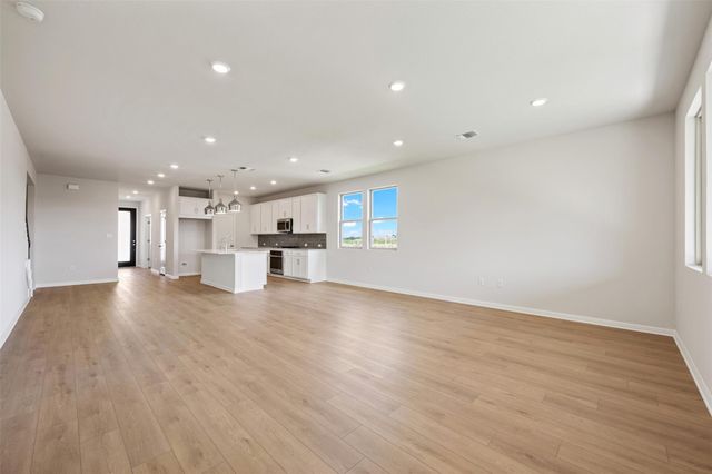 283 Crater Lake DR, Dripping Springs, TX 78620