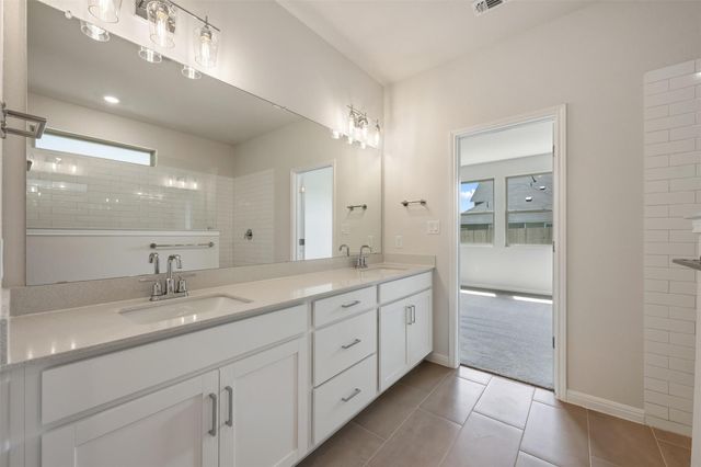 283 Crater Lake DR, Dripping Springs, TX 78620
