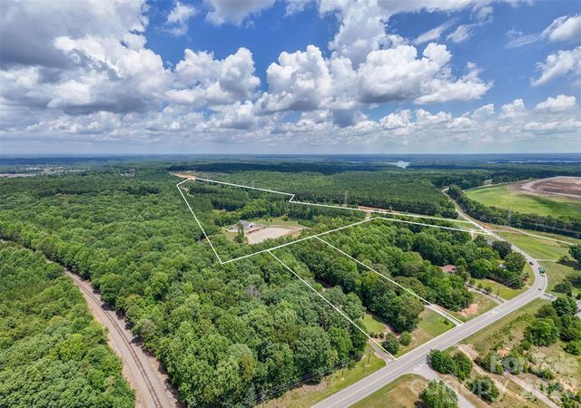 8178 Island Point Road, Sherrills Ford, NC 28673