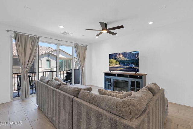 9838 E WAVELENGTH Avenue, Mesa, AZ 85212
