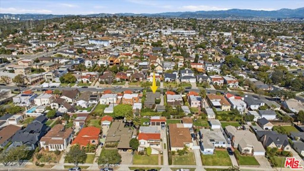 4440 W 61st Street, Los Angeles, CA 90043