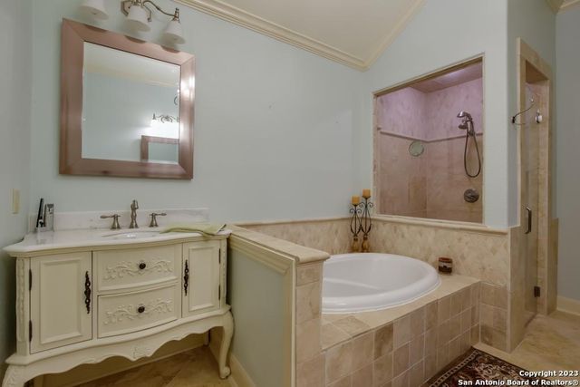 188 CLAYWELL DR, Alamo Heights, TX 78209