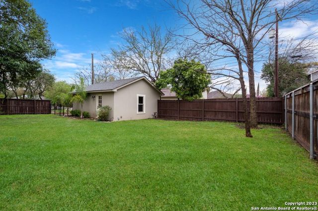 188 CLAYWELL DR, Alamo Heights, TX 78209