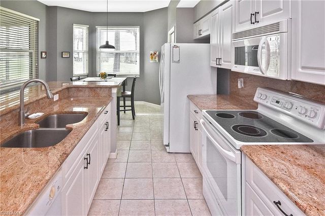 8076 Queen Palm LN # 412, Fort Myers, FL 33966