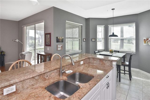 8076 Queen Palm LN # 412, Fort Myers, FL 33966