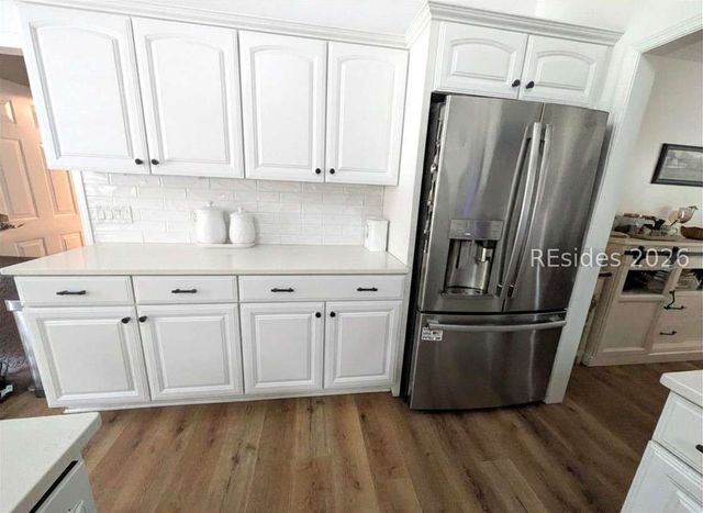 77 James F Byrnes St, Beaufort, SC 29907