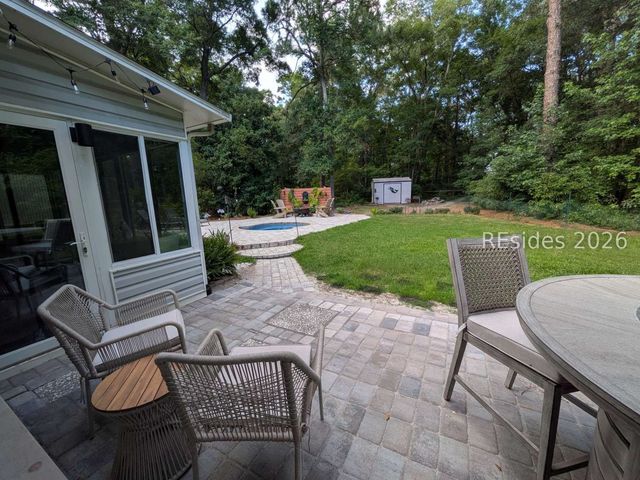 77 James F Byrnes St, Beaufort, SC 29907