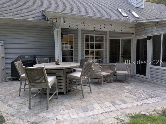 77 James F Byrnes St, Beaufort, SC 29907