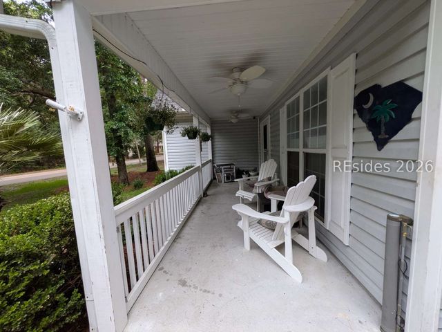 77 James F Byrnes St, Beaufort, SC 29907