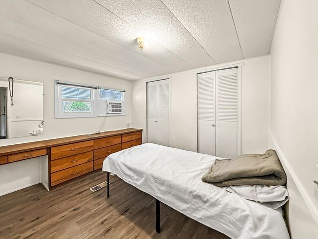 126 Beach Rd, Salisbury, MA 01952