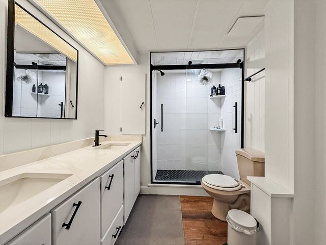 126 Beach Rd, Salisbury, MA 01952