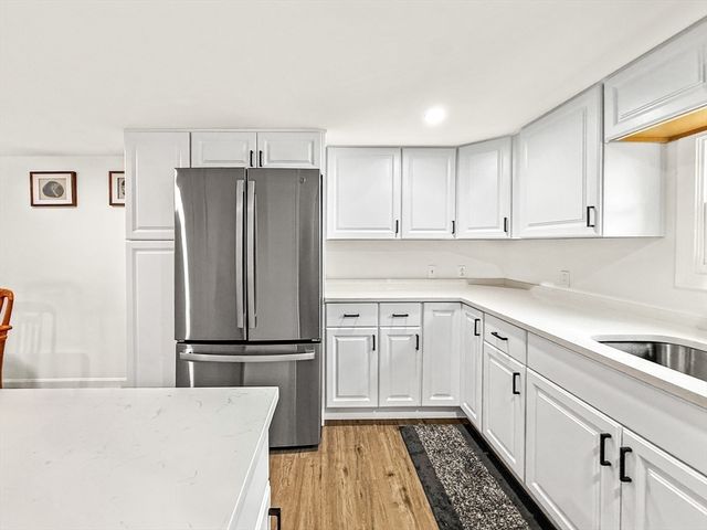 126 Beach Rd, Salisbury, MA 01952