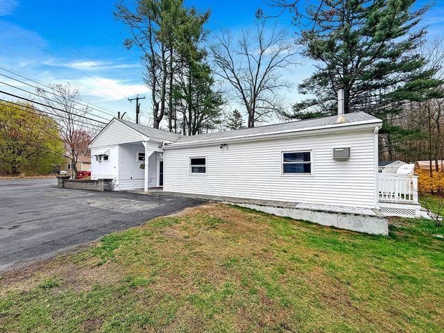 126 Beach Rd, Salisbury, MA 01952