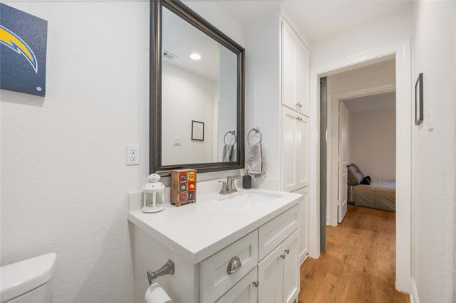 2011 De Milo Drive, Houston, TX 77018