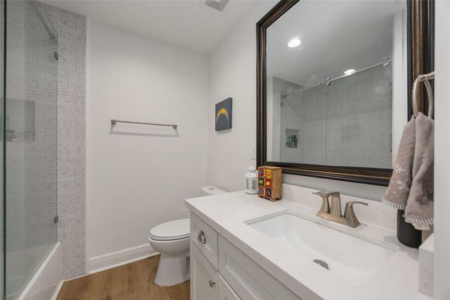 2011 De Milo Drive, Houston, TX 77018