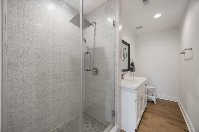 2011 De Milo Drive, Houston, TX 77018